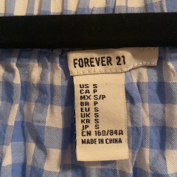 ✨ANY 2 FOR 15 ANY 3 FOR 20✨- Forever21 Off Shoulder Blue and White Gingham Top - Picture 5 of 10